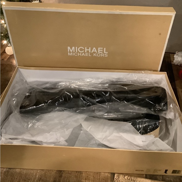 Michael Kors Hayley boots - Picture 1 of 12